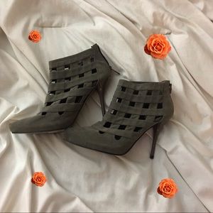 Grey patched print booties !